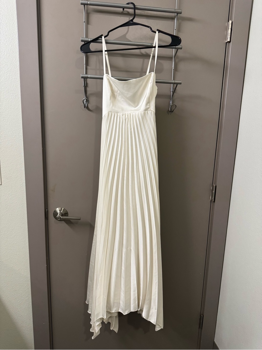 Abercrombie Pleated Dress w/Asymmetrical Hem